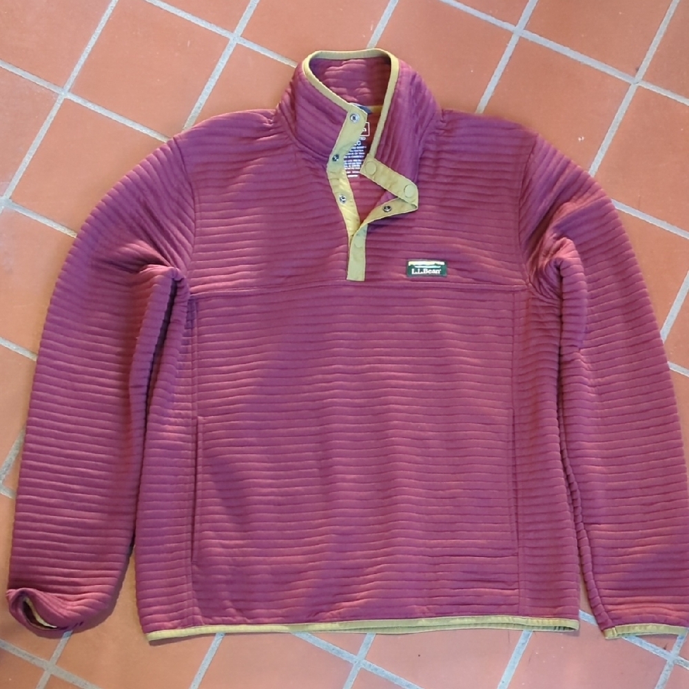 L.L. Bean Maroon Airlight Snap Pullover